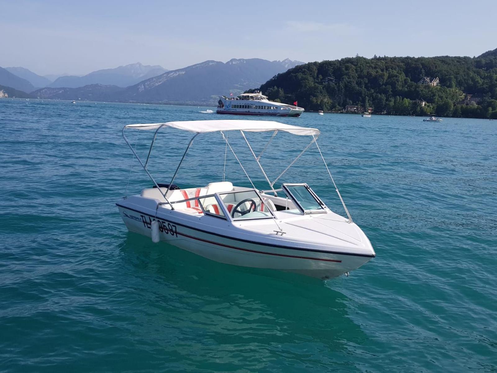 アヌシー7 Rhone Super T2 Renove Avec Place De Parking Priveeアパートメント エクステリア 写真